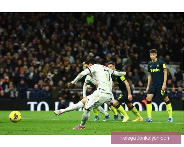 英超最新战况：卢顿与热刺的较量引发关注，表现稳健继续攀升