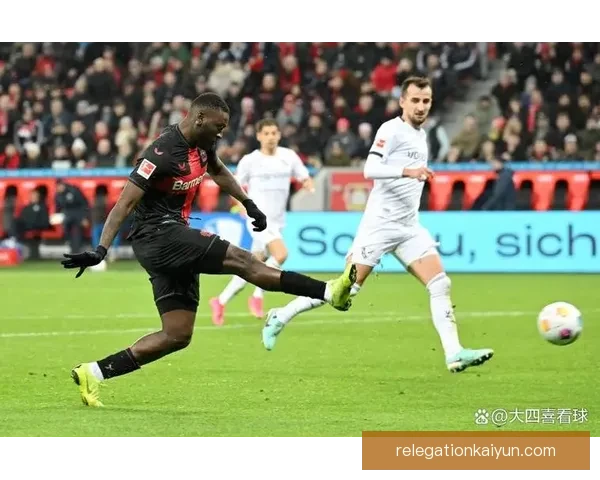 德甲拜仁进攻火力持续提升，本赛季场均进球领跑联赛